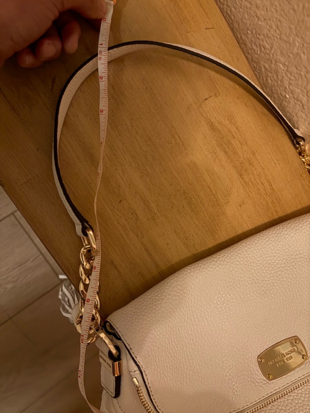 Michael Kors White Pebbled Leather Shoulder Bag with Tassel - Picture 6 of 8
